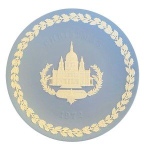 Wedgwood Jasperware Christmas 1972 St. Paul’s Cathedral England